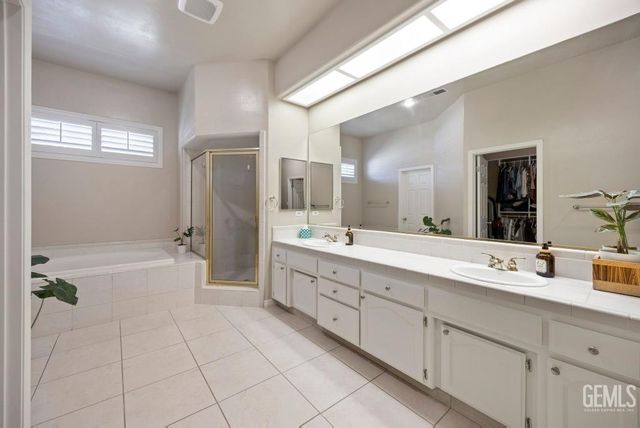 10307 Within Heights, Bakersfield, CA 93311