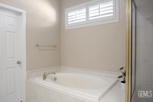 10307 Within Heights, Bakersfield, CA 93311