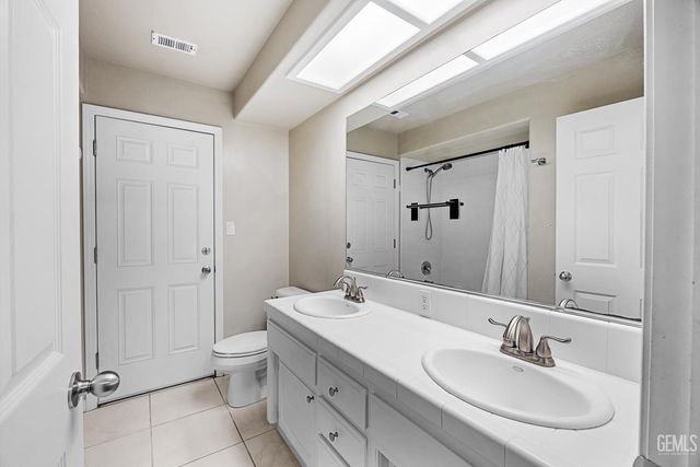 10307 Within Heights, Bakersfield, CA 93311