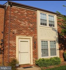 5719 INDEPENDENCE CIR #5719, Alexandria, VA 22312