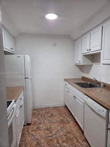 14601 N Kendall Dr 304K, Miami, FL 33186
