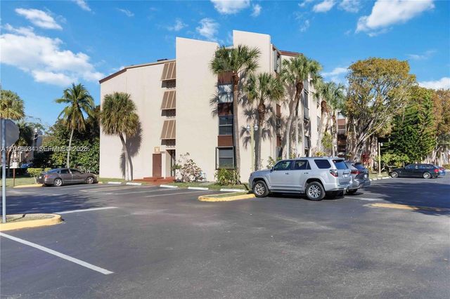 14601 N Kendall Dr 304K, Miami, FL 33186