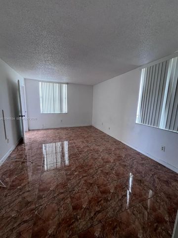 14601 N Kendall Dr 304K, Miami, FL 33186