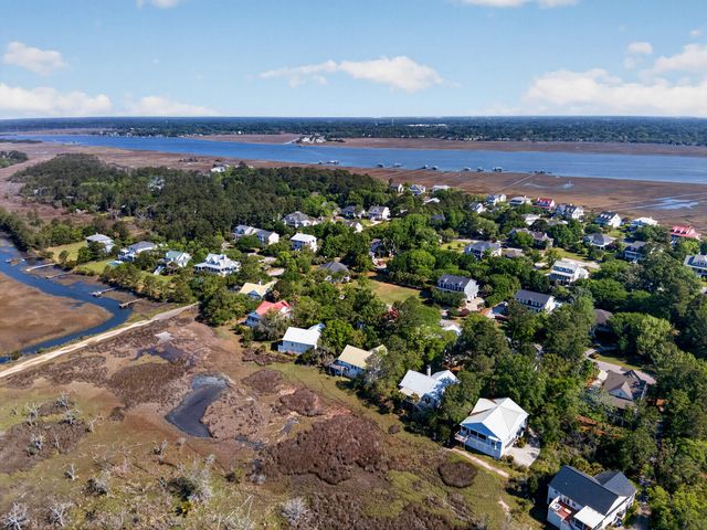 1526 Regimental Lane, Johns Island, SC 29455