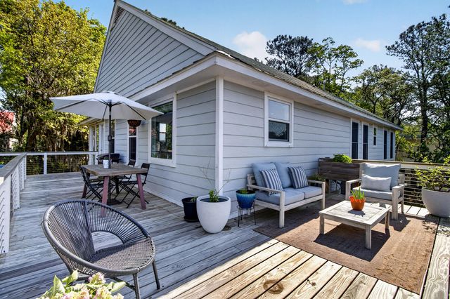 1526 Regimental Lane, Johns Island, SC 29455
