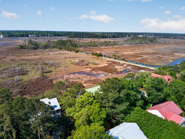 1526 Regimental Lane, Johns Island, SC 29455