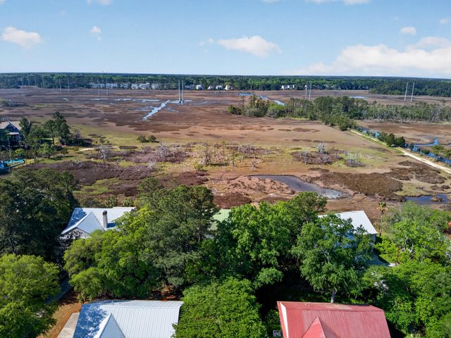 1526 Regimental Lane, Johns Island, SC 29455