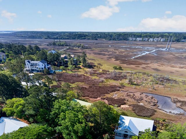 1526 Regimental Lane, Johns Island, SC 29455