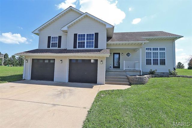 109 Sunset Court, Farmington, MO 63640