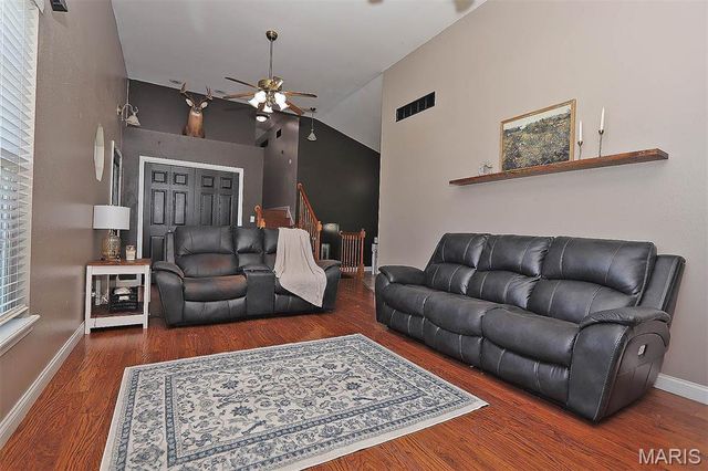 109 Sunset Court, Farmington, MO 63640