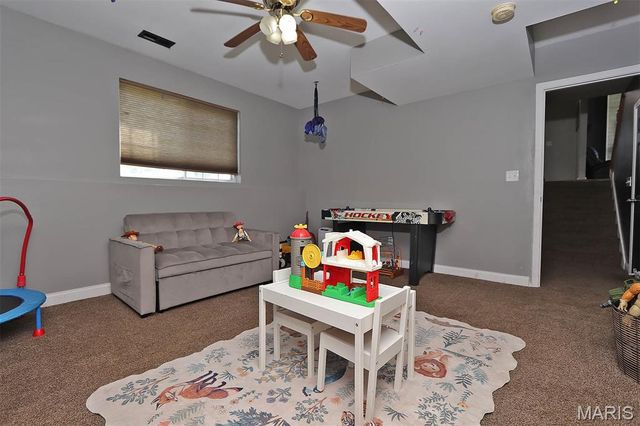 109 Sunset Court, Farmington, MO 63640