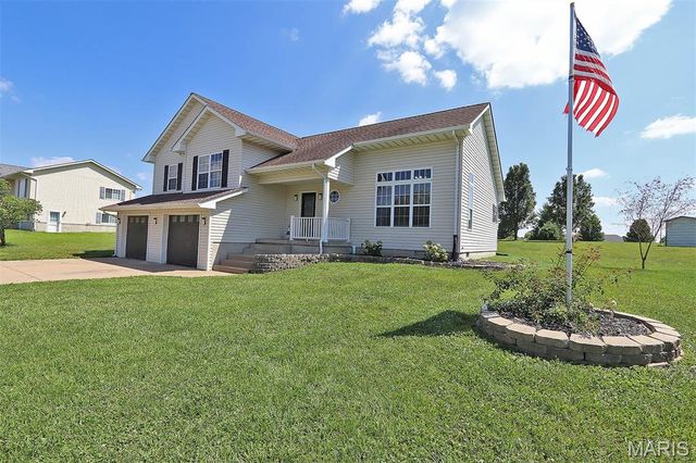 109 Sunset Court, Farmington, MO 63640