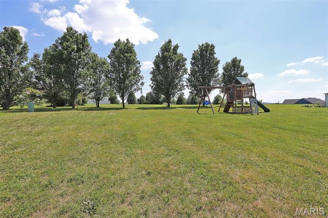 109 Sunset Court, Farmington, MO 63640