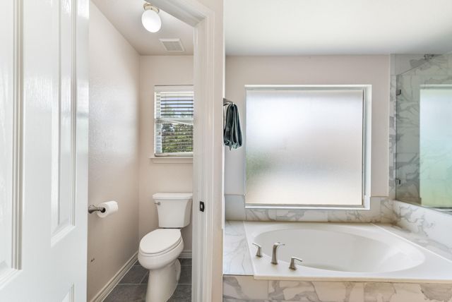 1107 Hollybrook CV, Cedar Park, TX 78613