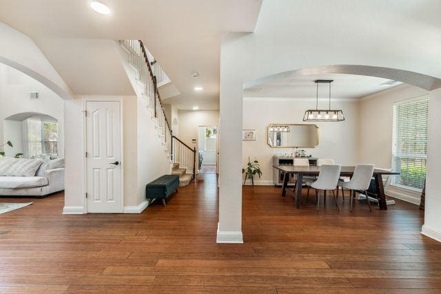 1107 Hollybrook CV, Cedar Park, TX 78613