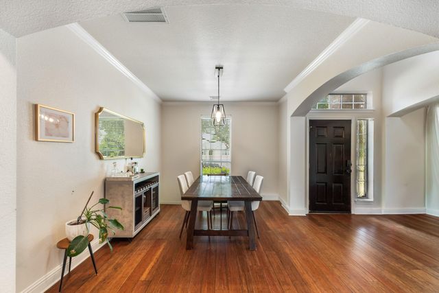 1107 Hollybrook CV, Cedar Park, TX 78613
