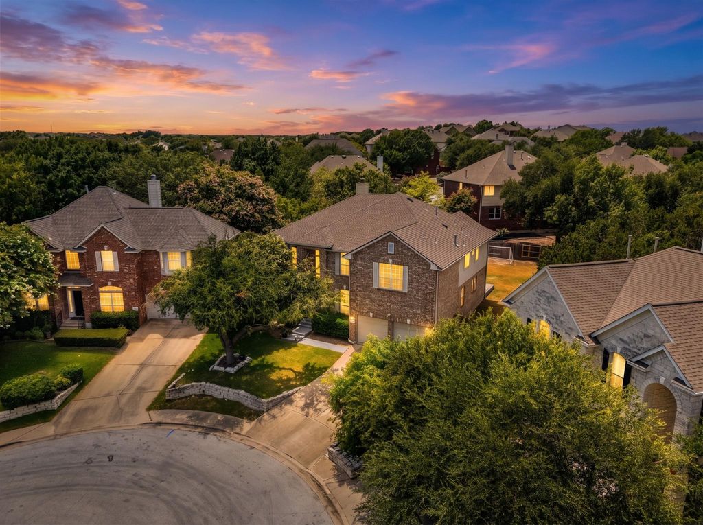 1107 Hollybrook CV, Cedar Park, TX 78613