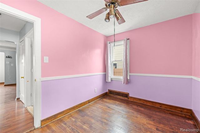 1946 Leblanc Street, Lincoln Park, MI 48146
