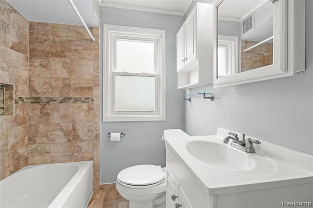 1946 Leblanc Street, Lincoln Park, MI 48146