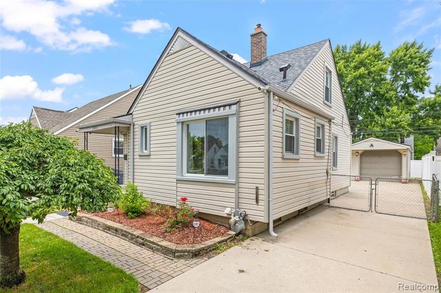 1946 Leblanc Street, Lincoln Park, MI 48146