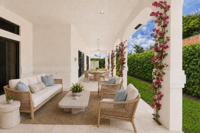 18951 Painted Leaf Court, Jupiter, FL 33458