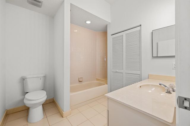 18951 Painted Leaf Court, Jupiter, FL 33458
