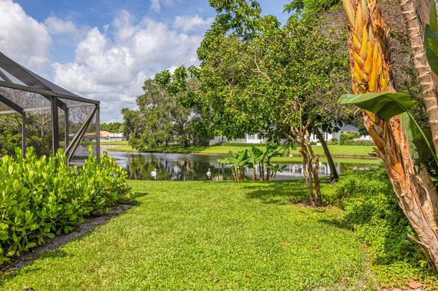18951 Painted Leaf Court, Jupiter, FL 33458