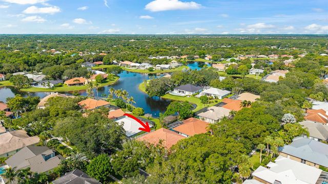 18951 Painted Leaf Court, Jupiter, FL 33458