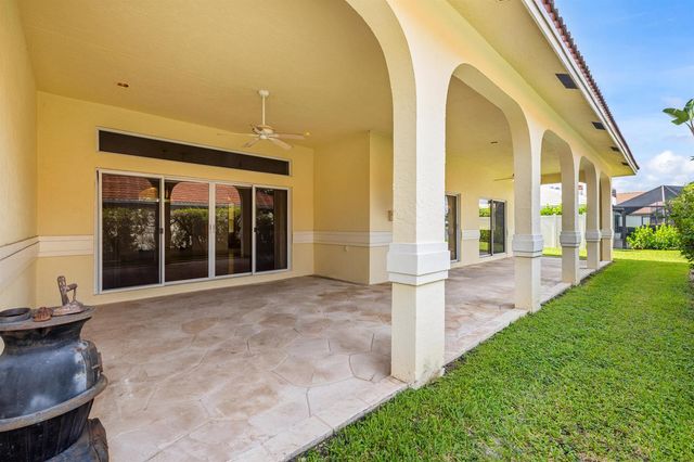 18951 Painted Leaf Court, Jupiter, FL 33458