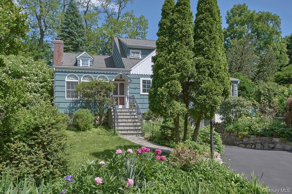 1015 Shore Acres Drive, Mamaroneck, NY 10543