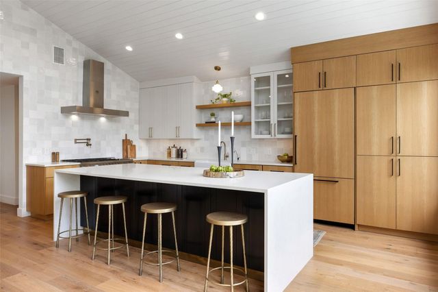 3412 Shinoak DR, Austin, TX 78731
