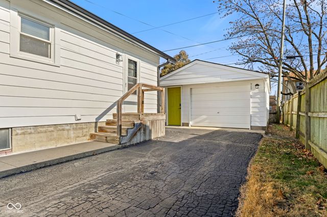 1521 N Euclid Avenue, Indianapolis, IN 46201