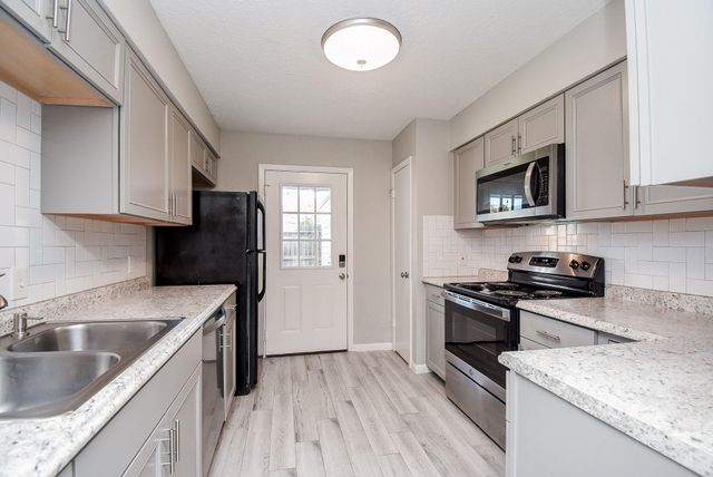 207 Granberry Street, Humble, TX 77338