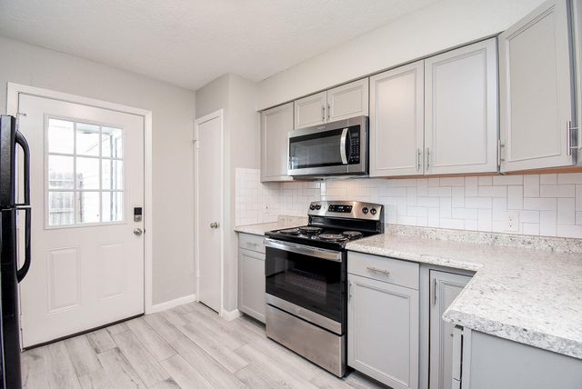 207 Granberry Street, Humble, TX 77338