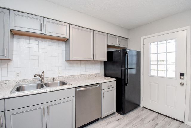 207 Granberry Street, Humble, TX 77338