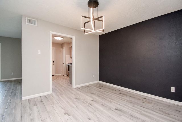 207 Granberry Street, Humble, TX 77338