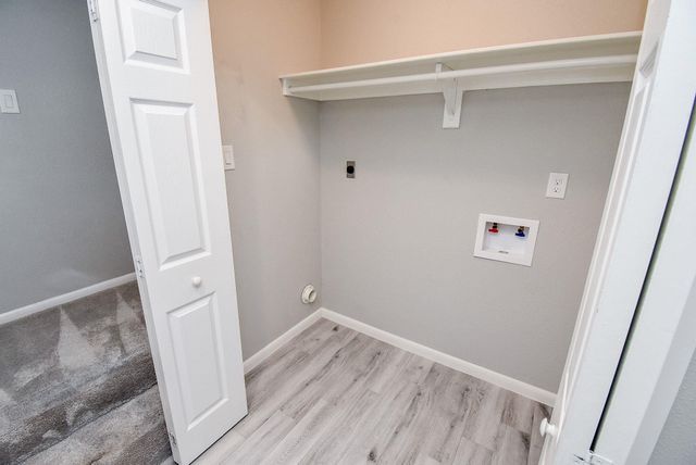 207 Granberry Street, Humble, TX 77338