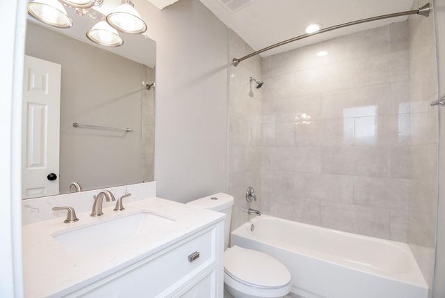 207 Granberry Street, Humble, TX 77338