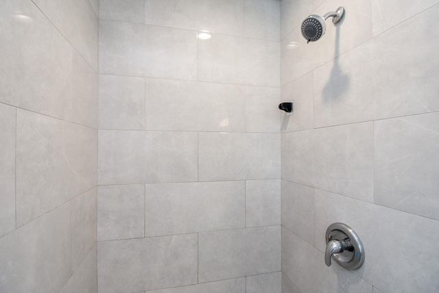 207 Granberry Street, Humble, TX 77338