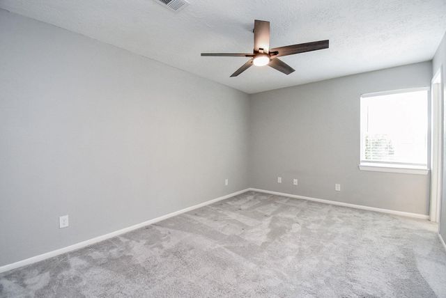 207 Granberry Street, Humble, TX 77338