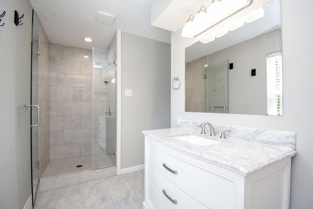 207 Granberry Street, Humble, TX 77338