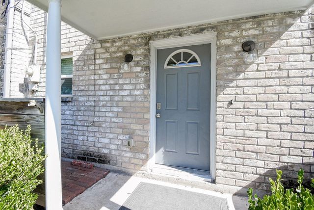 207 Granberry Street, Humble, TX 77338