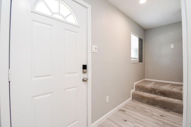 207 Granberry Street, Humble, TX 77338