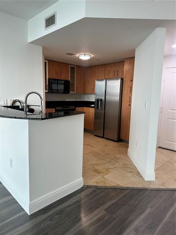 7900 Harbor Island Dr 906, North Bay Village, FL 33141