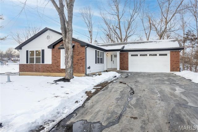 398 Eagles Drive, St Peters, MO 63376