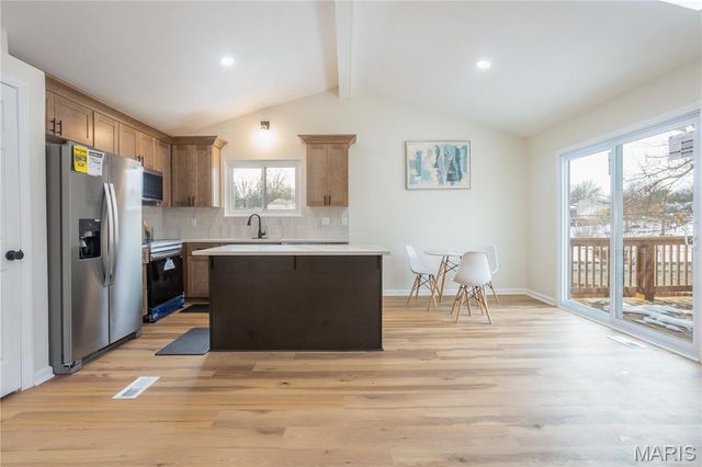 398 Eagles Drive, St Peters, MO 63376