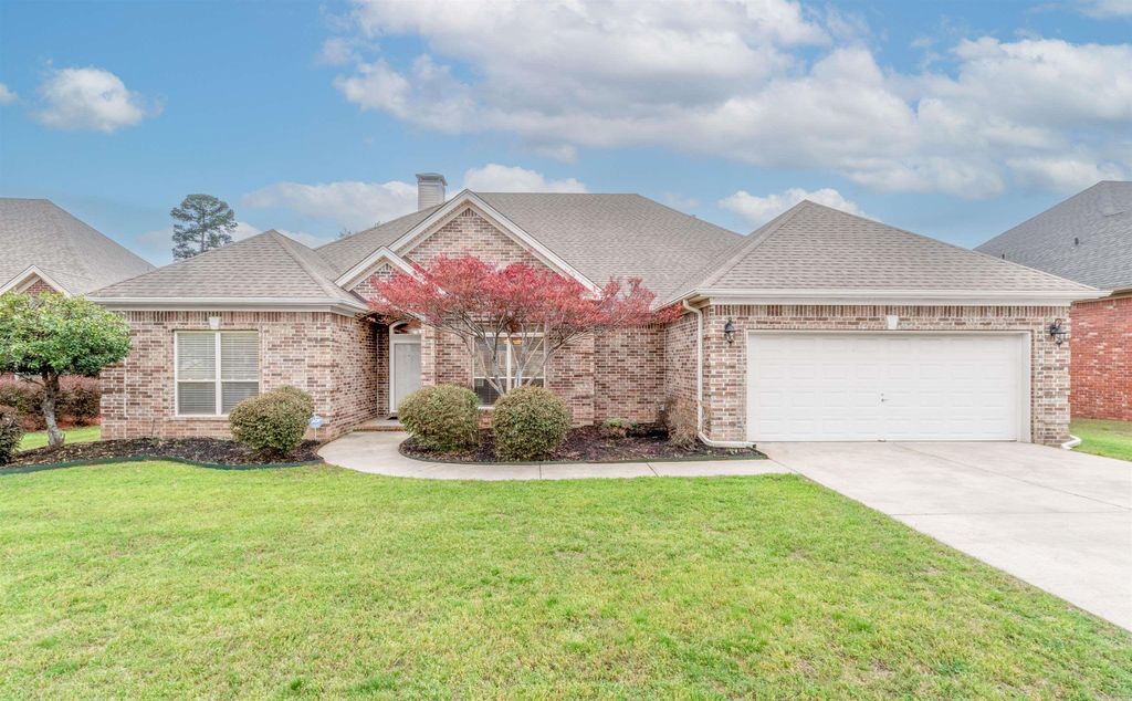 119 Maumelle Valley Drive, Maumelle, AR 72113