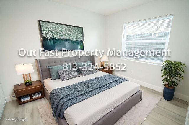 11312 N 52ND STREET B17, Tampa, FL 33617