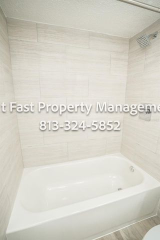 11312 N 52ND STREET B17, Tampa, FL 33617