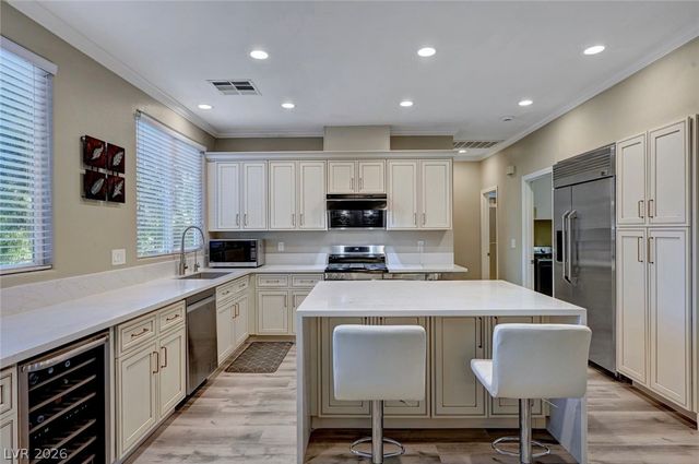 7223 Hollywood Park Avenue, Las Vegas, NV 89129